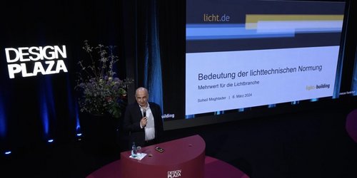 Video-Vortrag von von Soheil Moghtader auf der Light + Building 2024